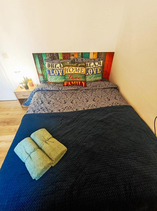 By Port Vell Rooms برشلونة المظهر الخارجي الصورة