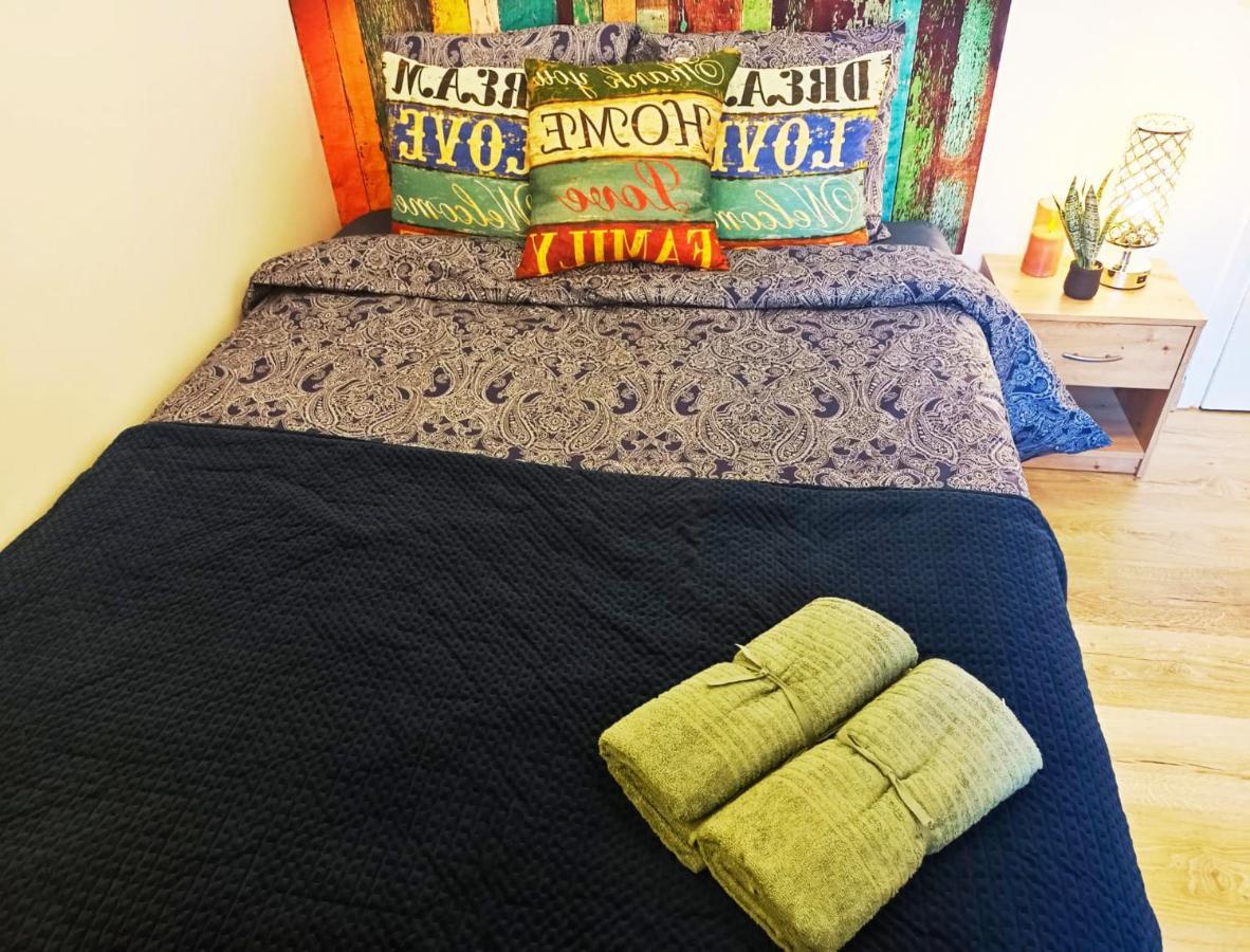 By Port Vell Rooms برشلونة المظهر الخارجي الصورة