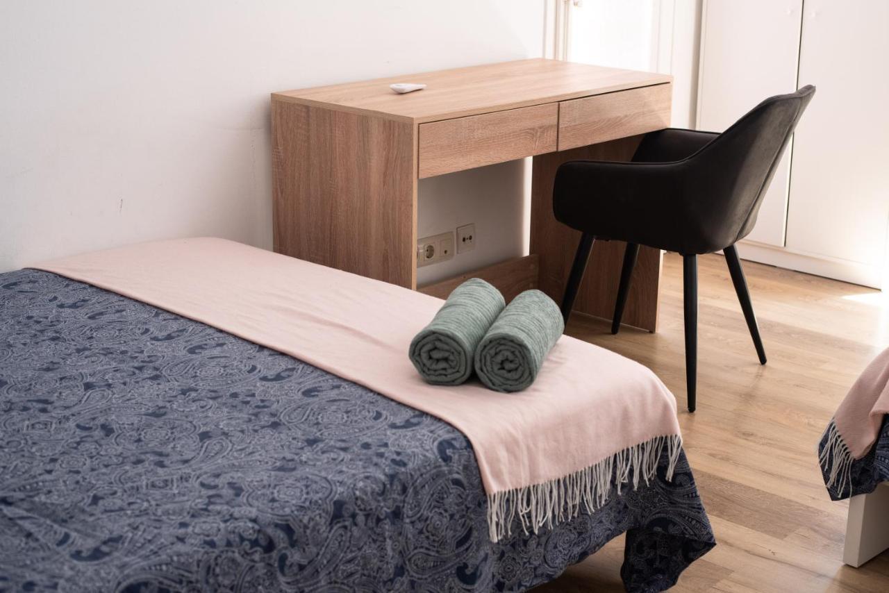 By Port Vell Rooms برشلونة المظهر الخارجي الصورة
